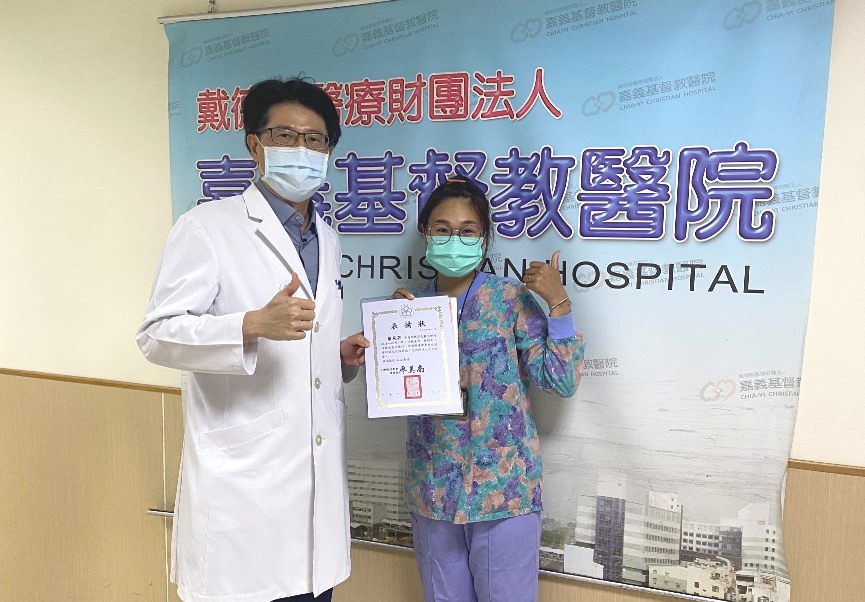 熱血急診護理師  協助搶救車禍傷患 為社會傳遞積極正能量